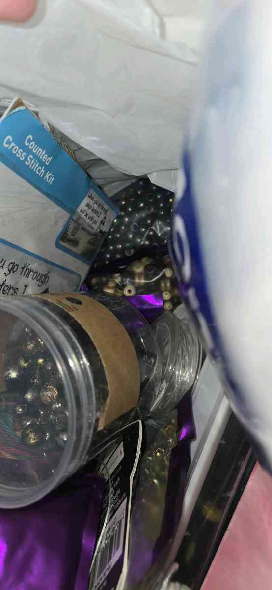 Beading stuff - Orlando, Florida - FleaMarketBay