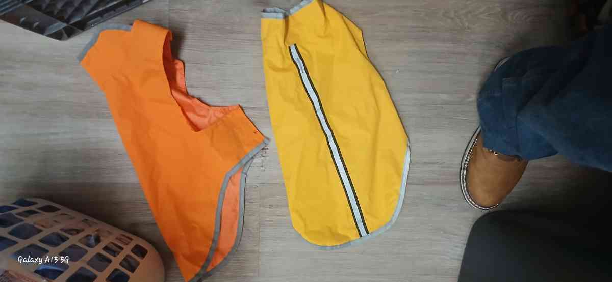 dog sweaters and rain coats size small to medium - Ontario, Oregon - FleaMarketBay