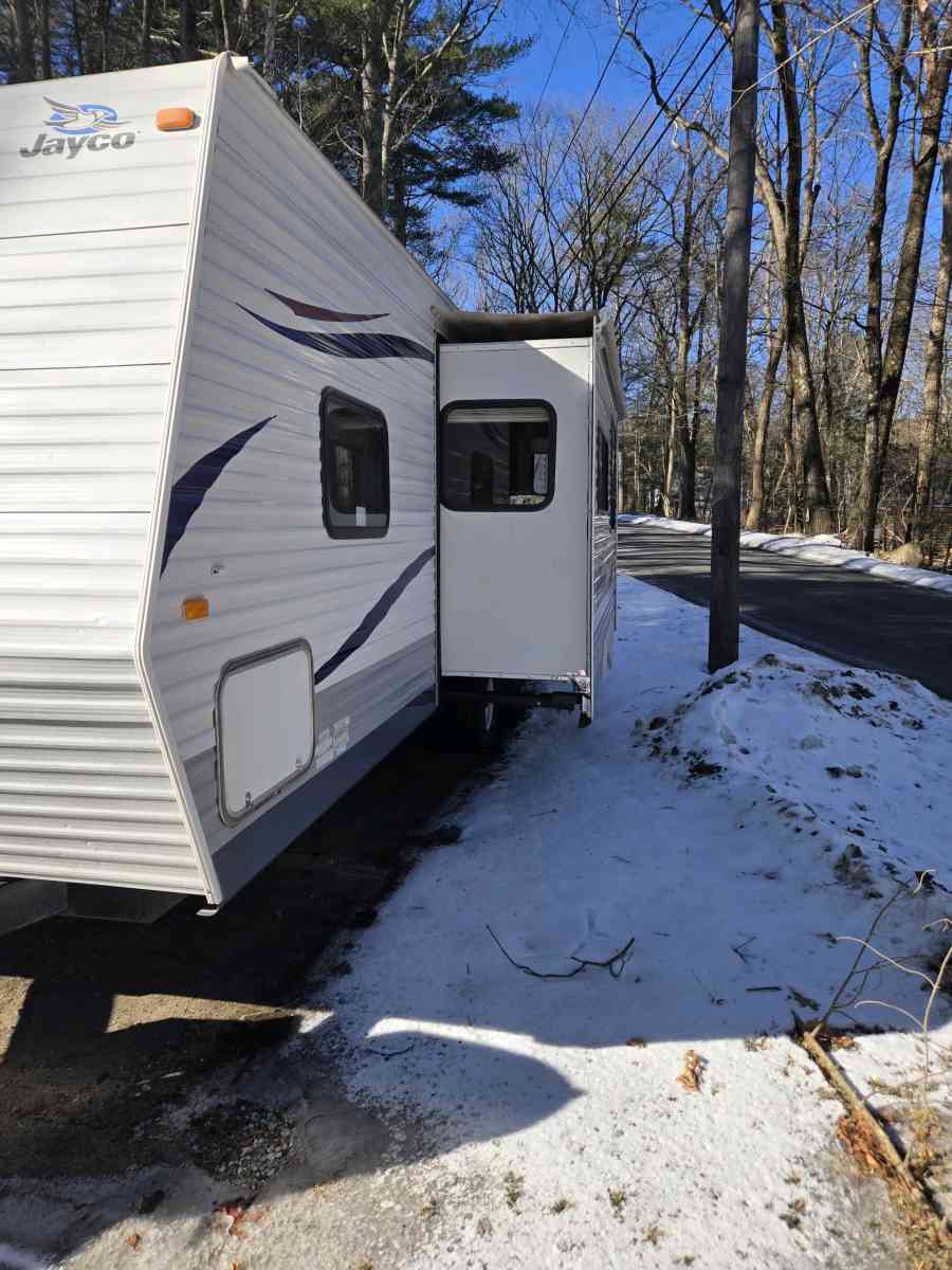 2010 jayco Jayflight  26feet long - Milford, Massachusetts - FleaMarketBay