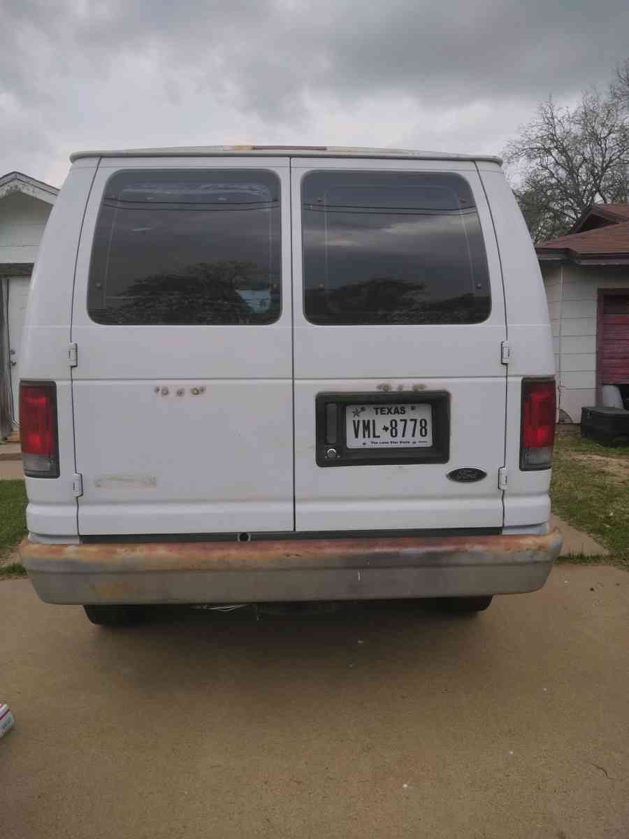 2003 Ford E250 Van - Waco, Texas - FleaMarketBay