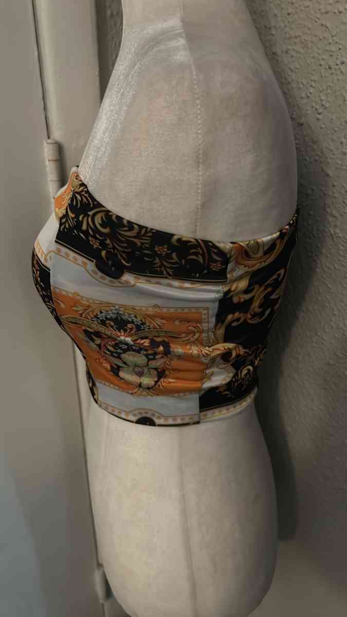 PLT PrettyLittleThing Black Chain Print Bandeau Crop Top Siz - Atlanta, Georgia - FleaMarketBay