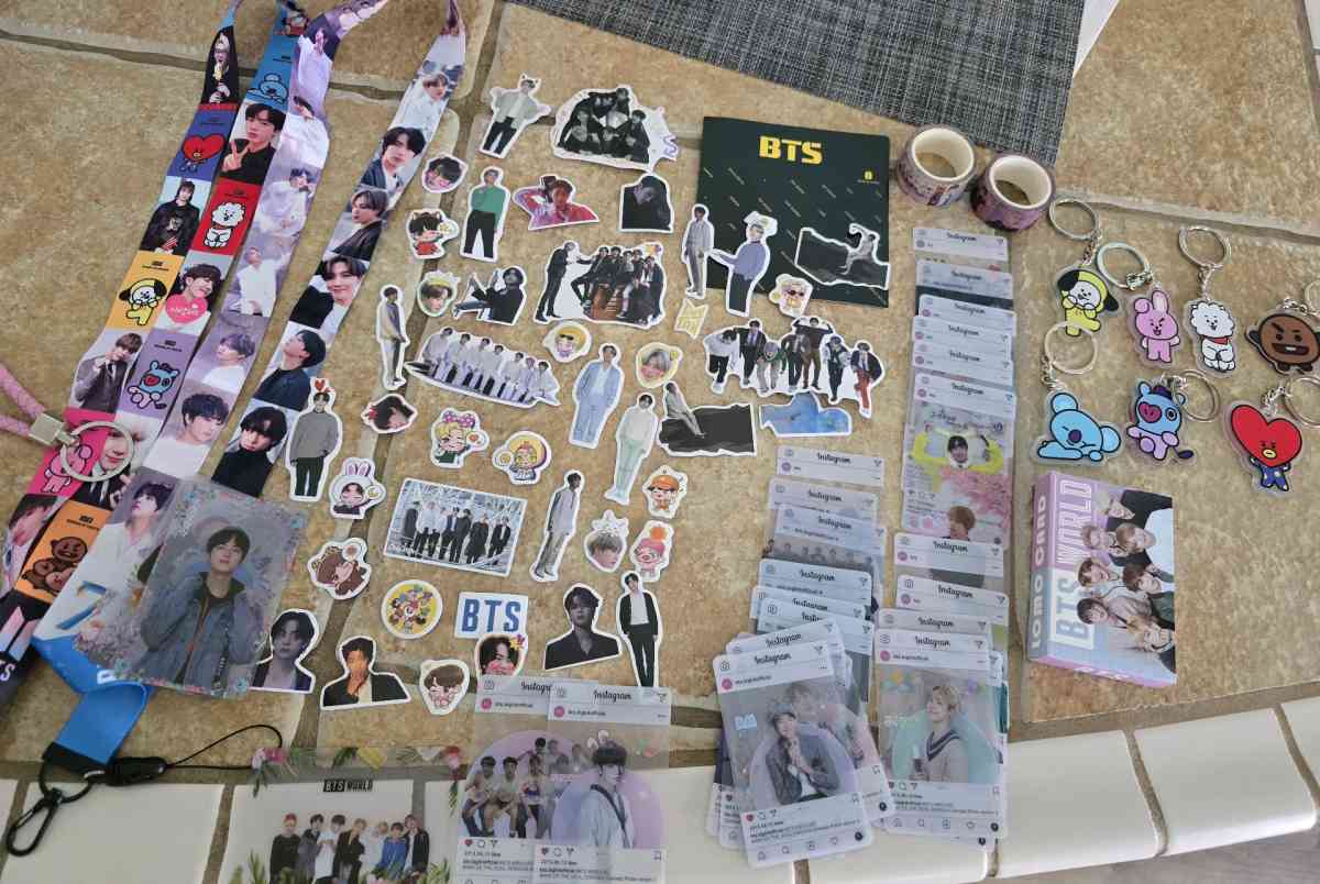 authentic bts merch - Visalia, California - FleaMarketBay