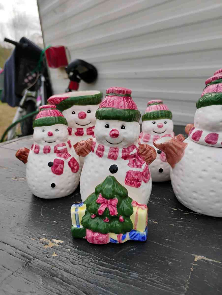 6 PC set Christmas snowmen for kitchen decor - Woodruff, South Carolina