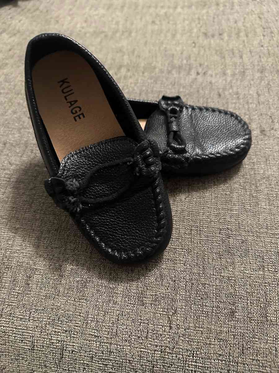 childrens shoes - Yakima, Washington - FleaMarketBay