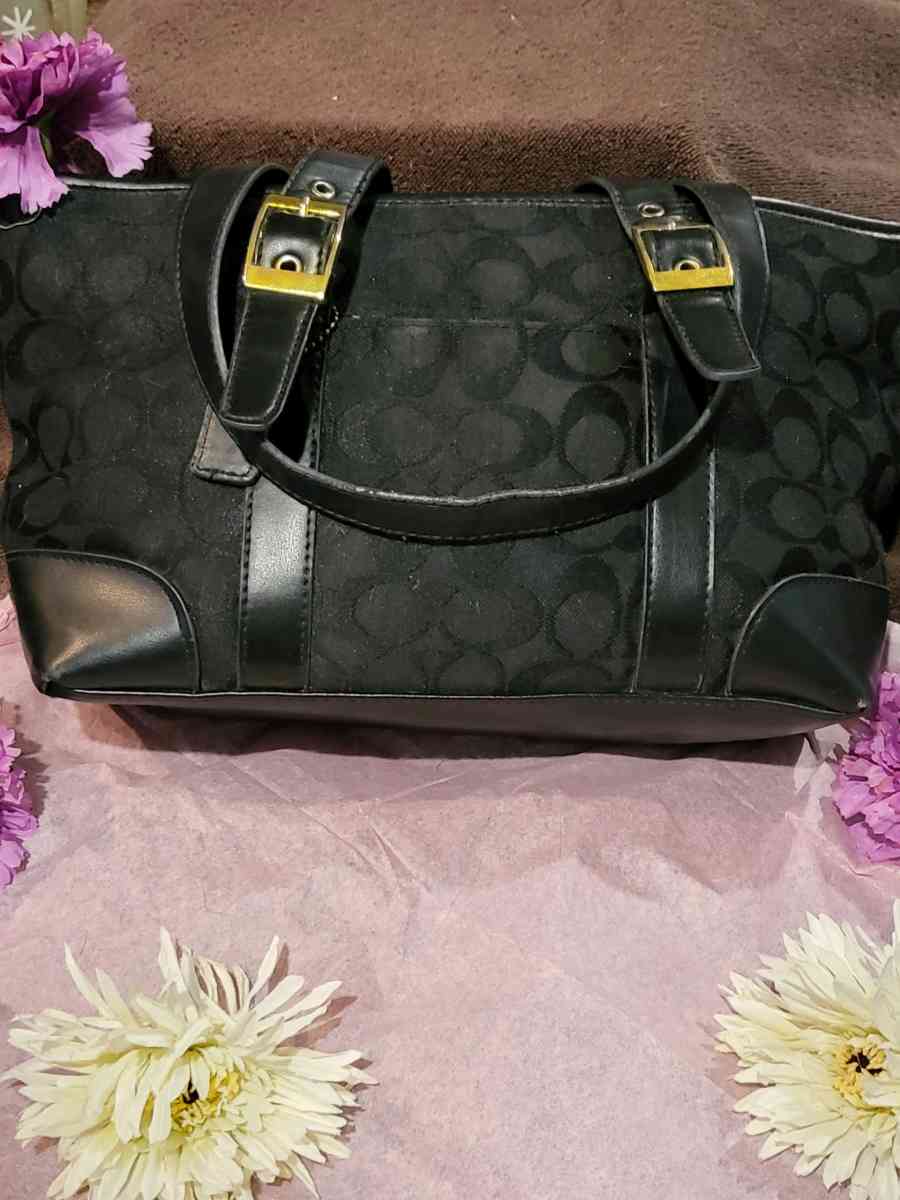 Black Coach handbag - Las Vegas, Nevada