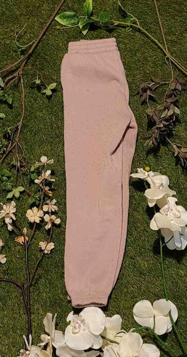 Girls Pink fleece joggers - Baltimore, Maryland - FleaMarketBay