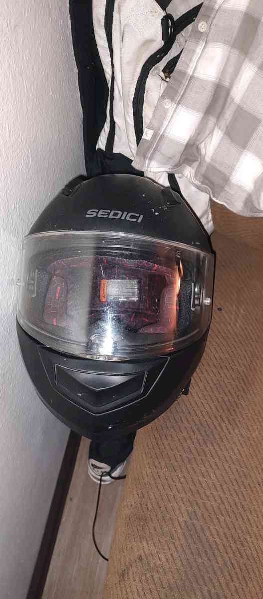 motorcycle helmet - Salem, Oregon - FleaMarketBay