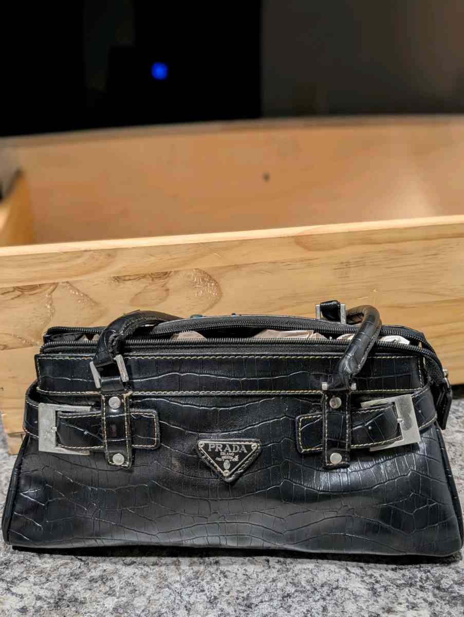 Prada Black Leather Purse with Structured Design - Baltimore, Ohio