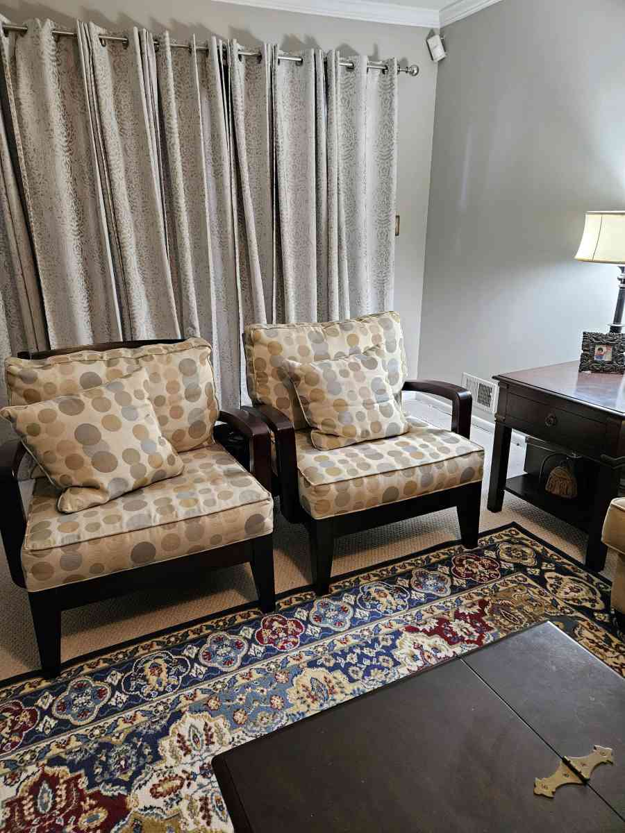 livingroom furniture with rug available on June 10th - North Brunswick, New Jersey - FleaMarketBay