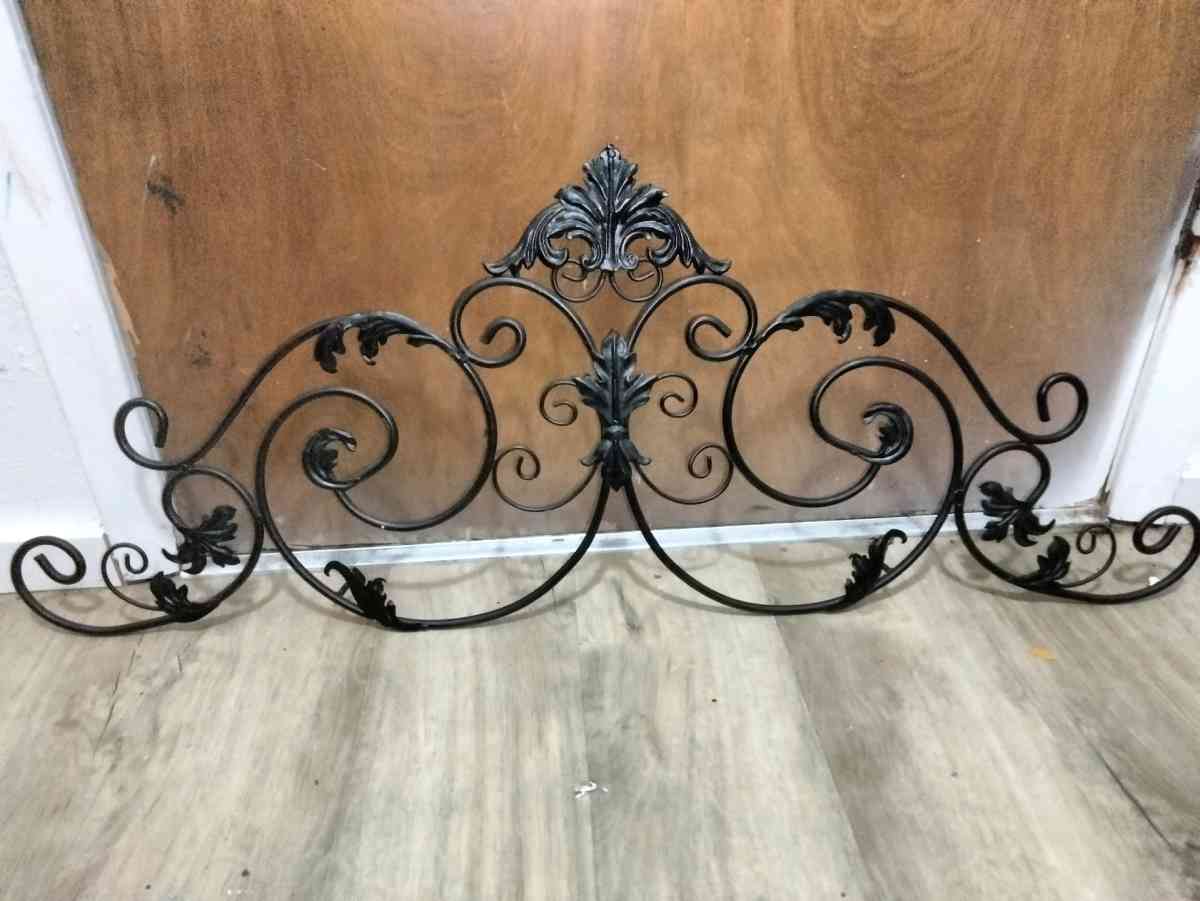 Ornate Metal IvyOak Leaf Wall Decor Only 2 left available