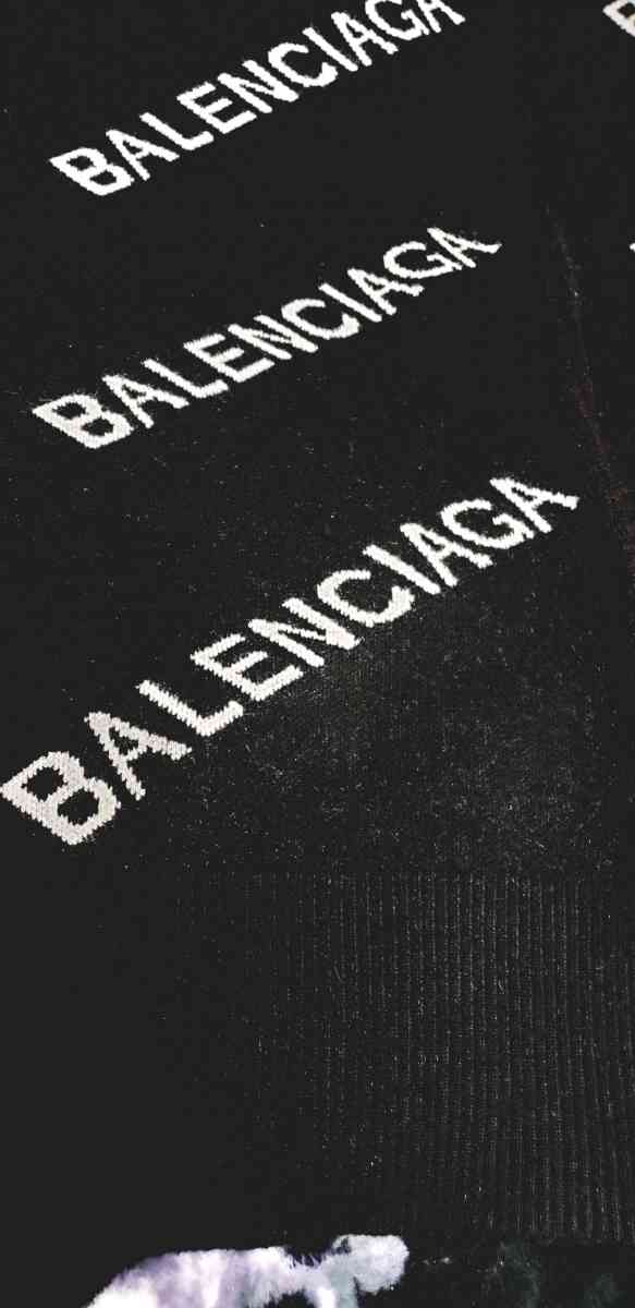balenciaga sweater - Las Vegas, Nevada - FleaMarketBay