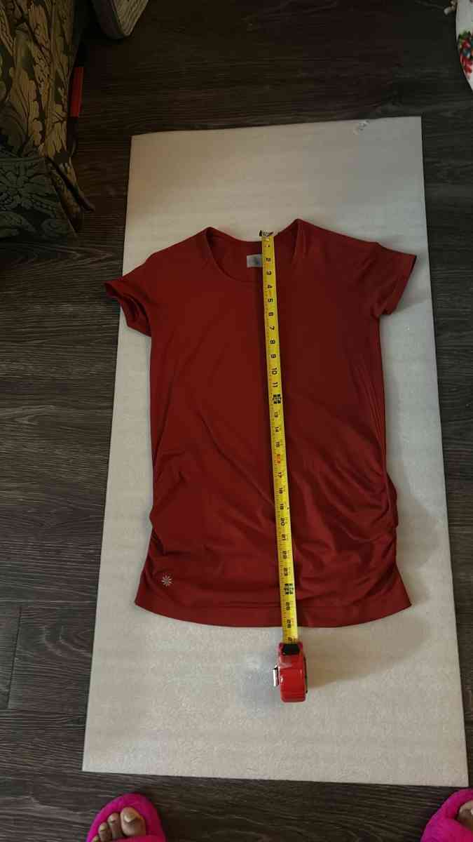 Athleta Red Activewear Top Size M Running Exercise Workout - Atlanta, Georgia - FleaMarketBay