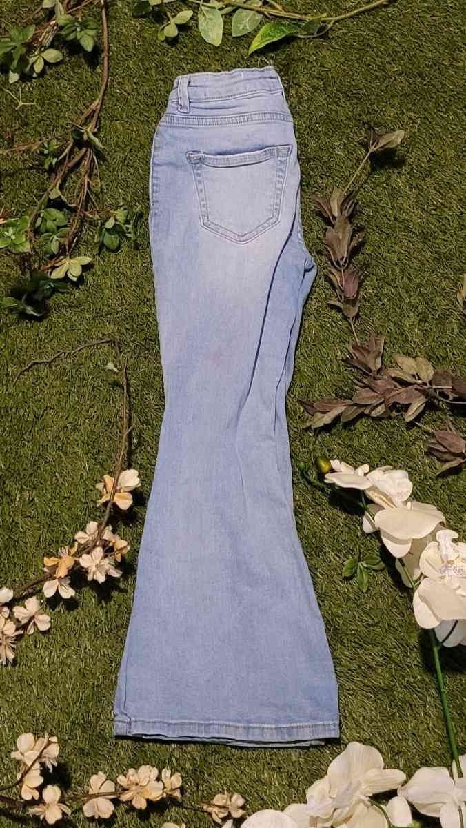 Light Wish Kids Flare Jeans - Baltimore, Maryland - FleaMarketBay