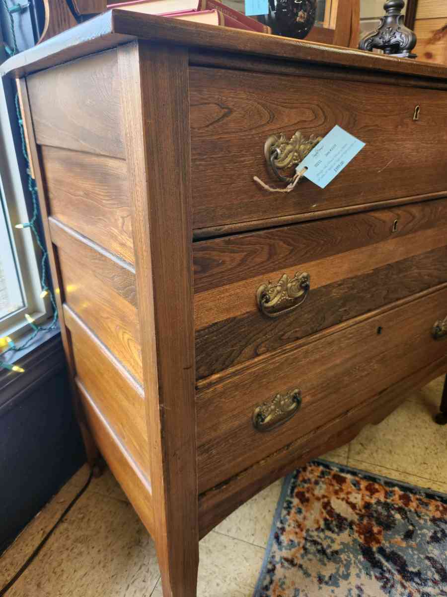 antique 3 drawer oak dresser with mirror - Alexander, North Carolina - FleaMarketBay