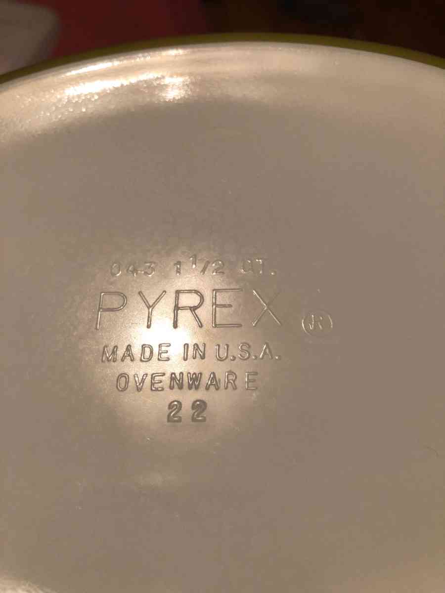 Pyrex 1 and half inch it is green with flowers on it - Hartsville, Tennessee - FleaMarketBay