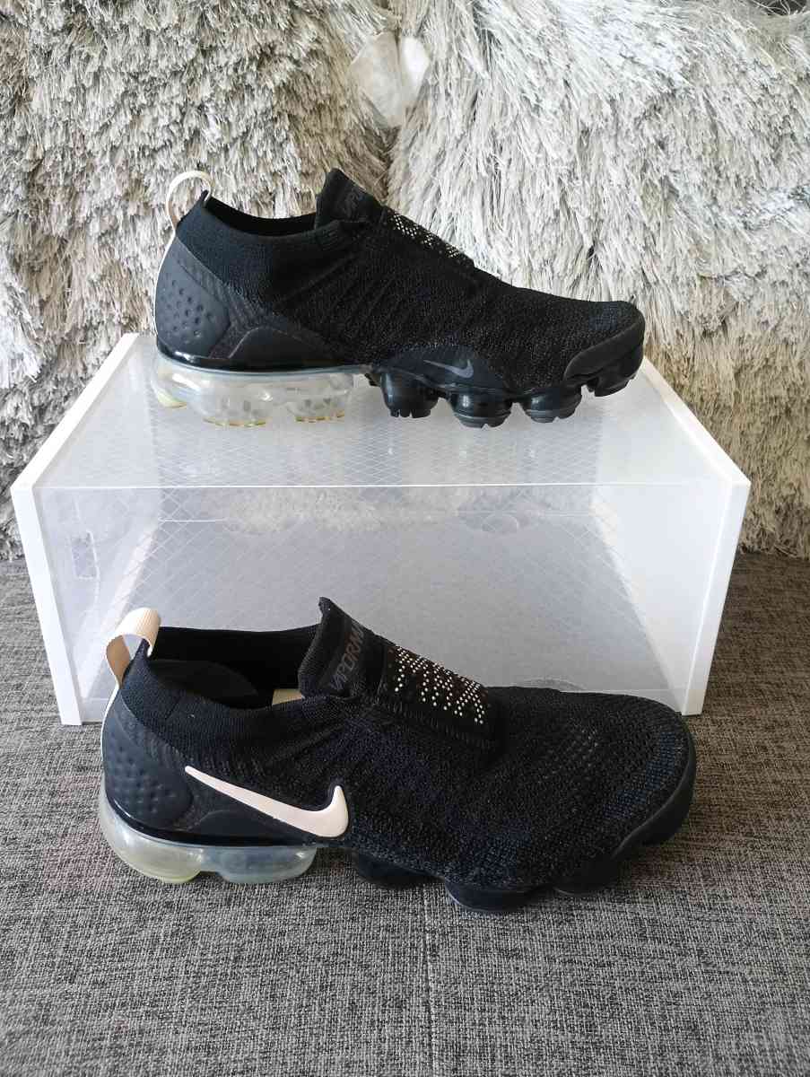 NIKE AIR VAPORMAX size 7 for women - Frostproof, Florida