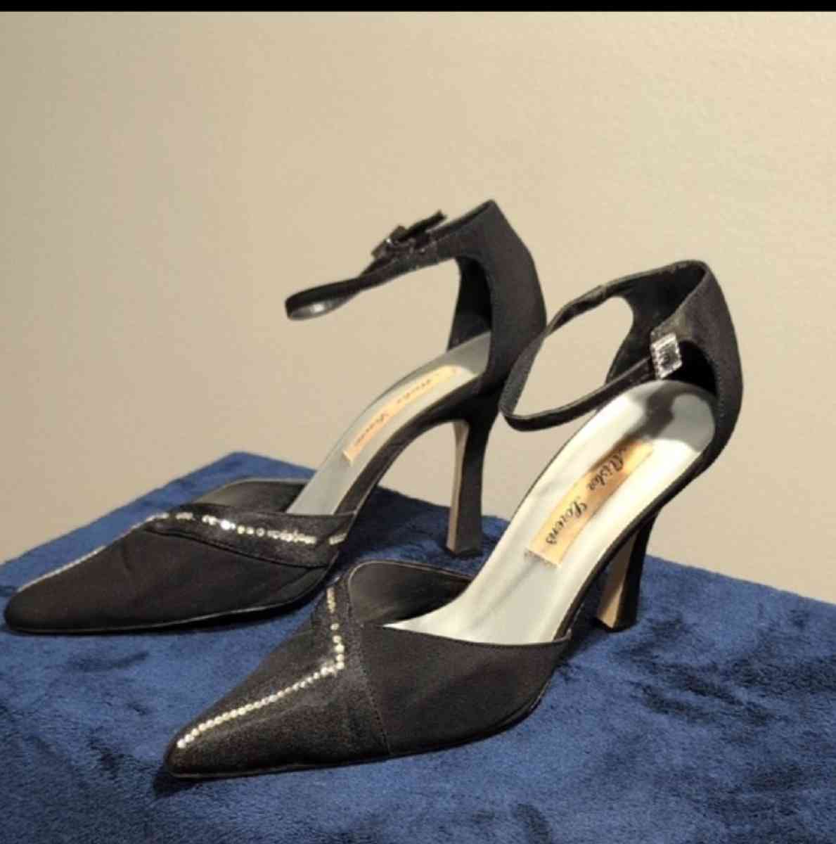 Black Womens Shoes  size 10 medium - Baltimore, Ohio - FleaMarketBay