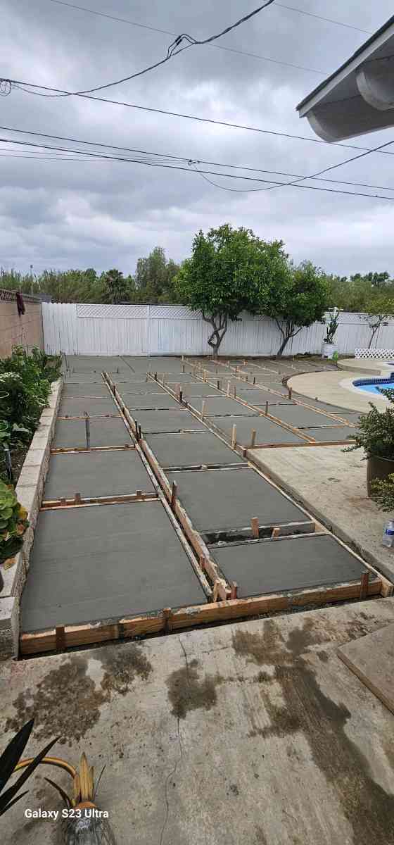 construccin - Adelanto, California - FleaMarketBay