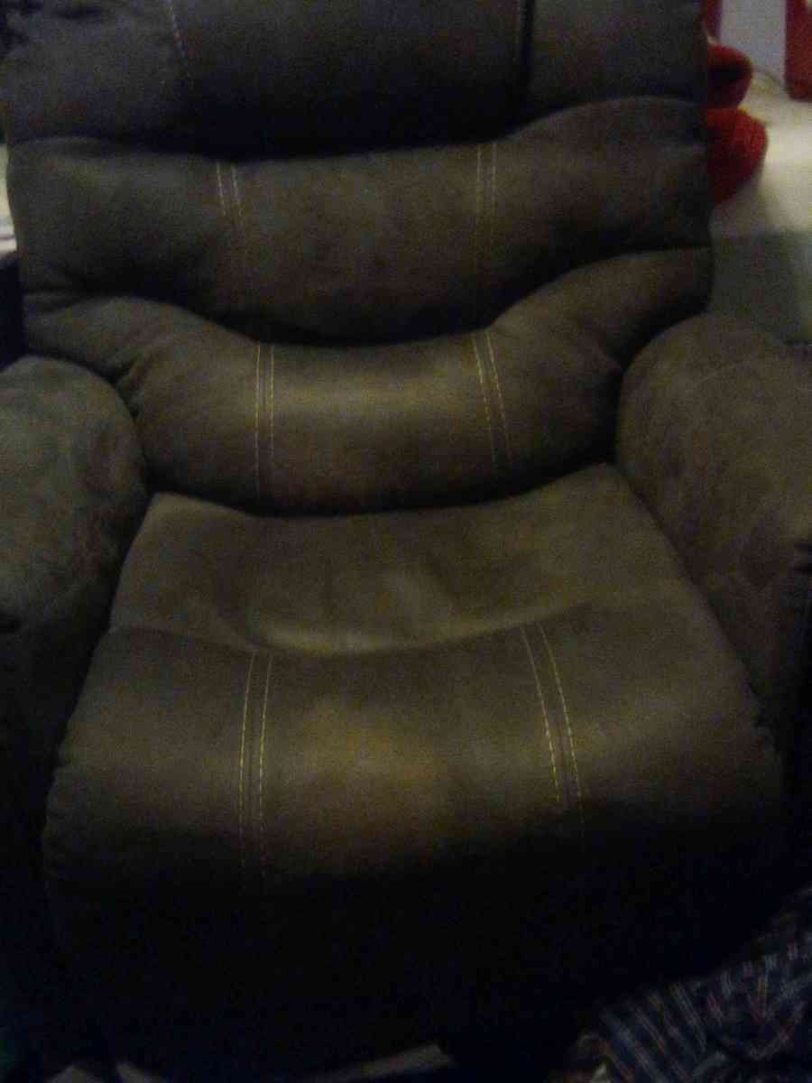 lounge chair - Mount Gilead, Ohio