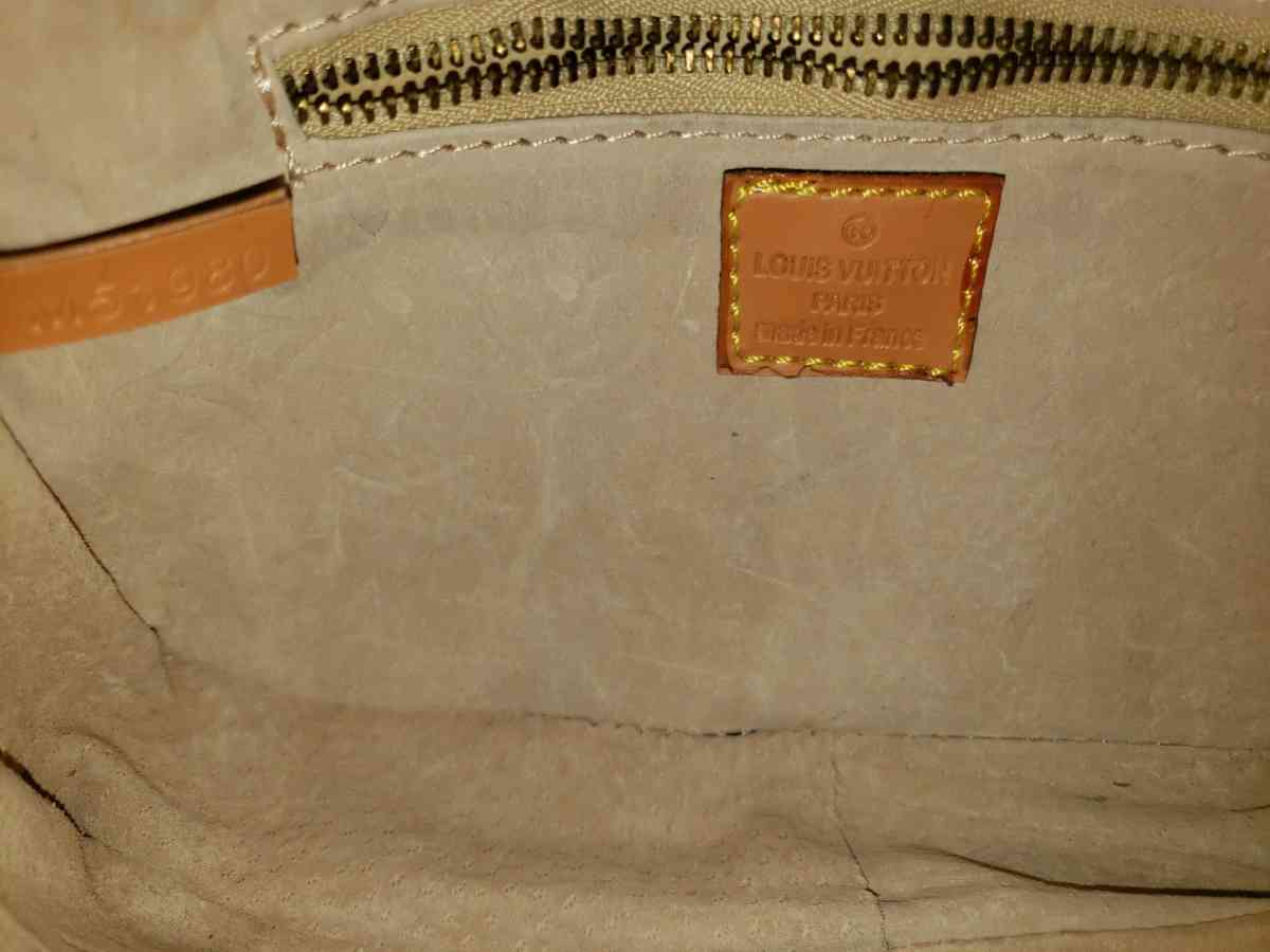 LV hand bag - Las Vegas, Nevada - FleaMarketBay