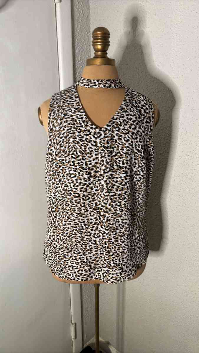 Zac  Rachel Animal Print Sleeveless Neck Strap Shirt Size Sm - Atlanta, Georgia