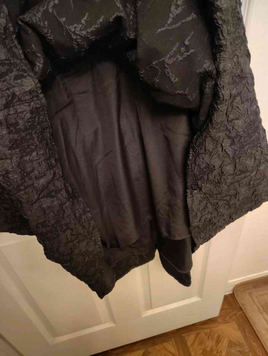 black satin cream puff poofy bottom dress with satin liner - Kissimmee, Florida - FleaMarketBay