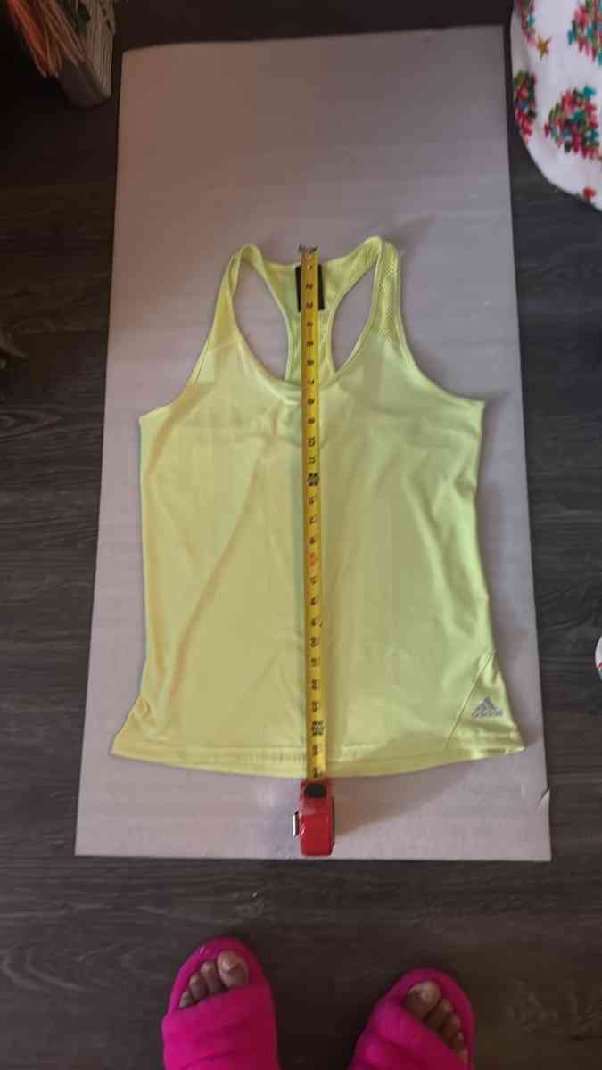 Adidas Racerback Netted Running Tank Size L - Atlanta, Georgia - FleaMarketBay