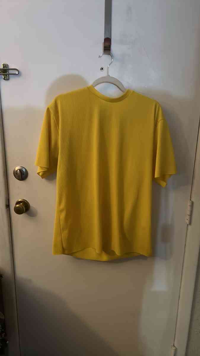ZARA Yellow Ribbed Crewneck Top Short Sleeve Size Small - Atlanta, Georgia - FleaMarketBay