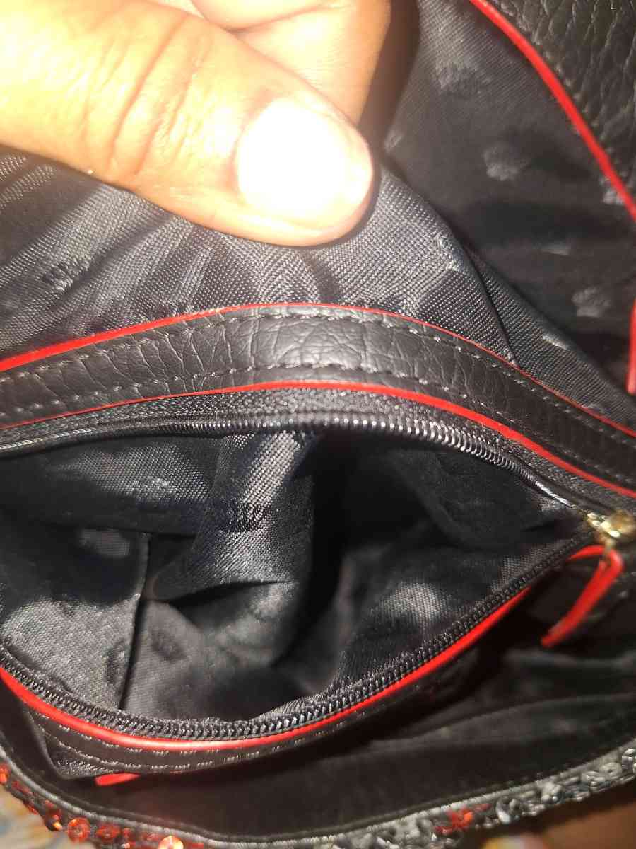 Juicy Couture Shoulder Bag - Las Vegas, Nevada - FleaMarketBay