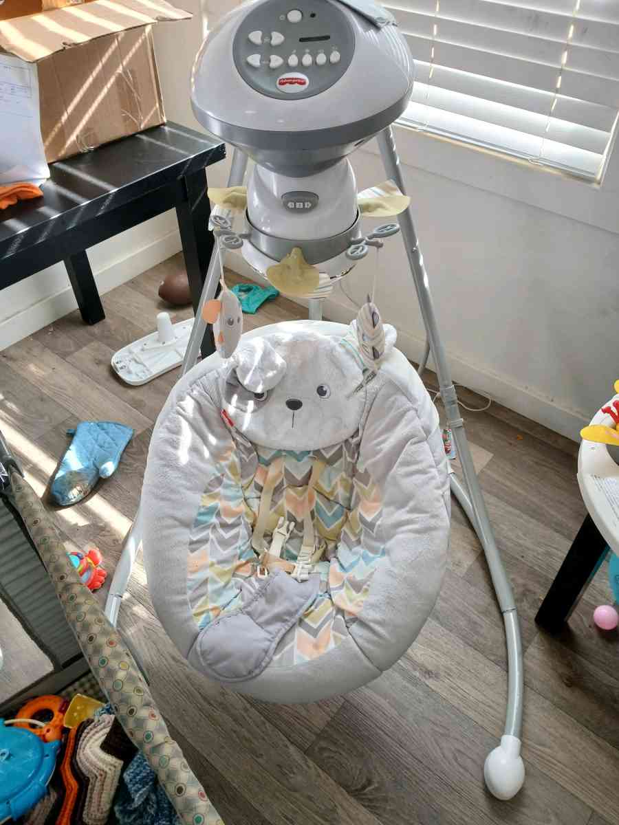 fisher Price infant plug in swing - Austin, Texas