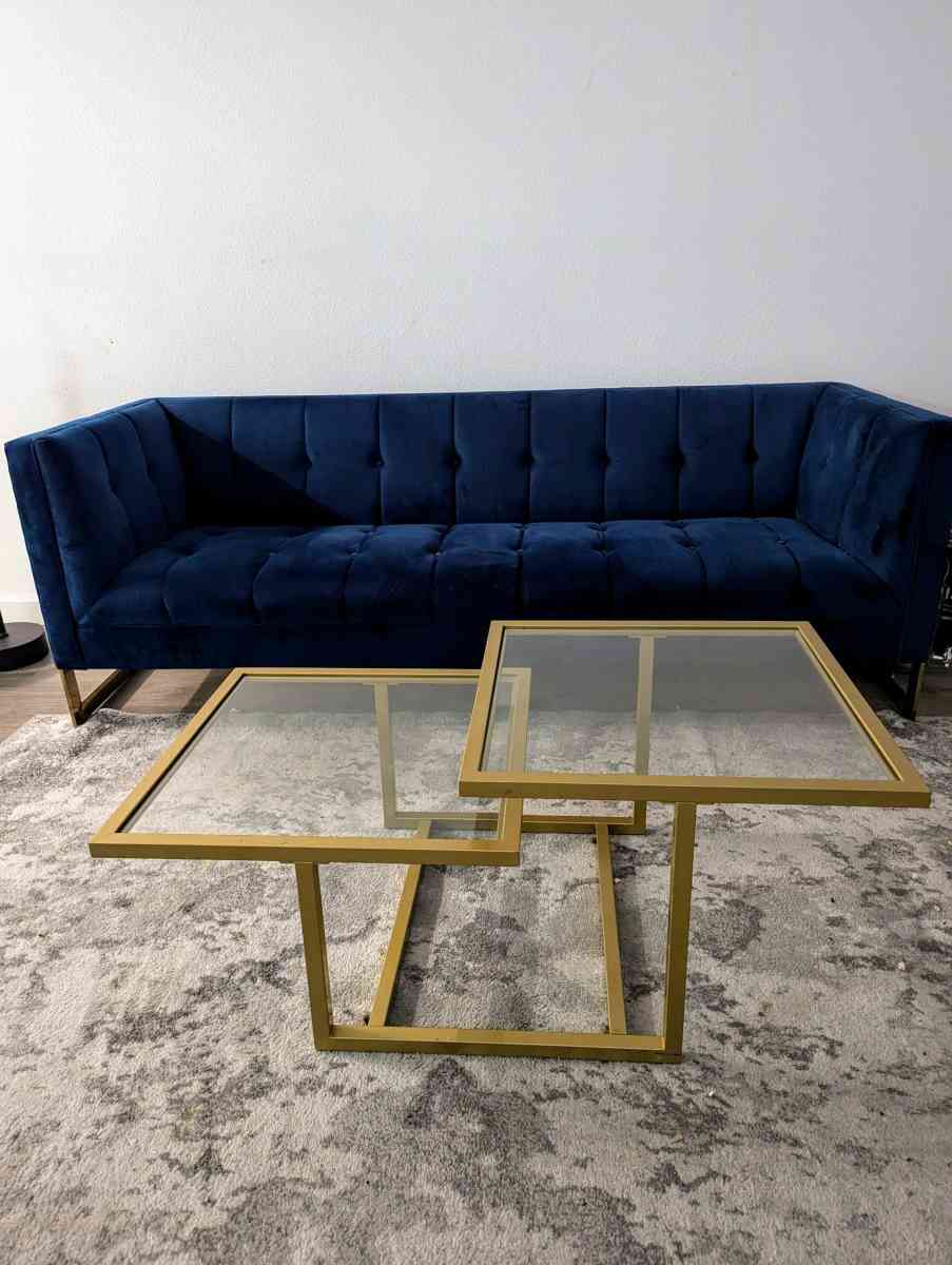Blue Sofa - Los Angeles, California - FleaMarketBay