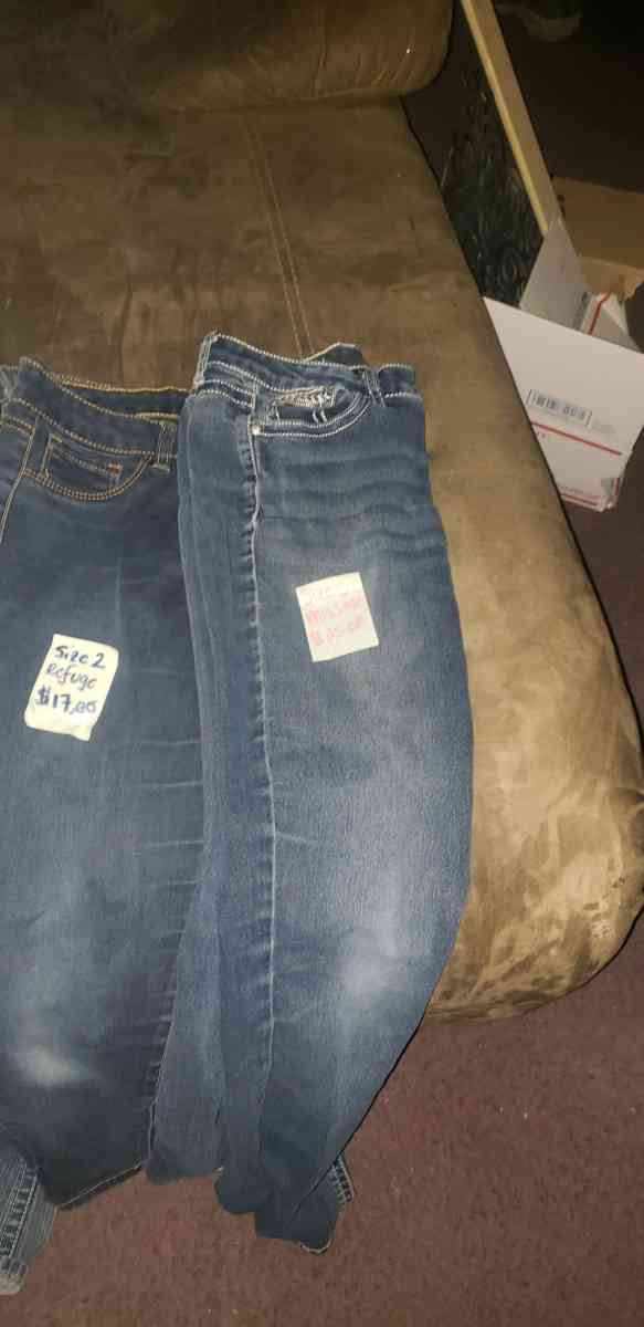 all types of jeans for sell - Rushville, Missouri - FleaMarketBay