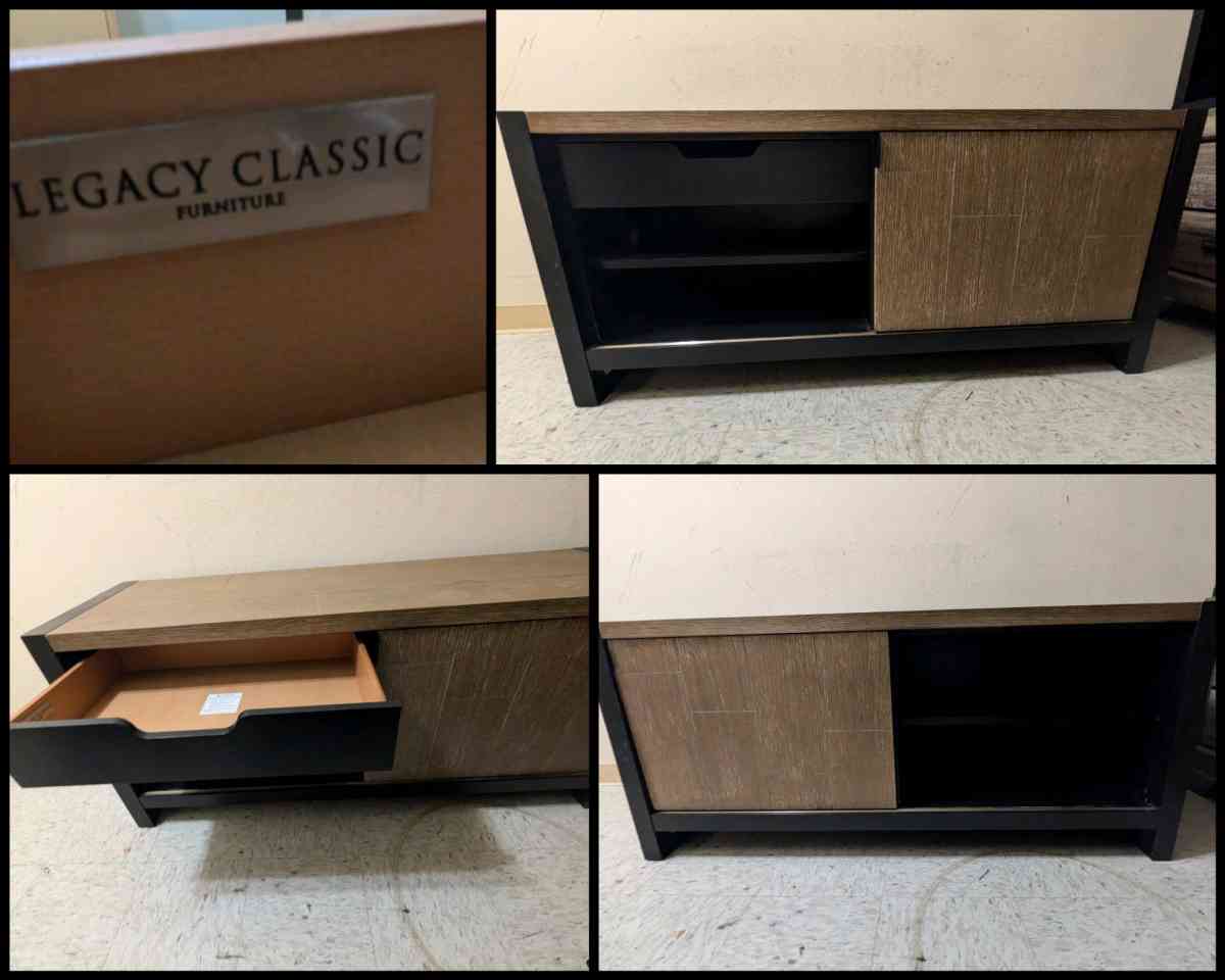 Storage Cabinet - Los Angeles, California - FleaMarketBay