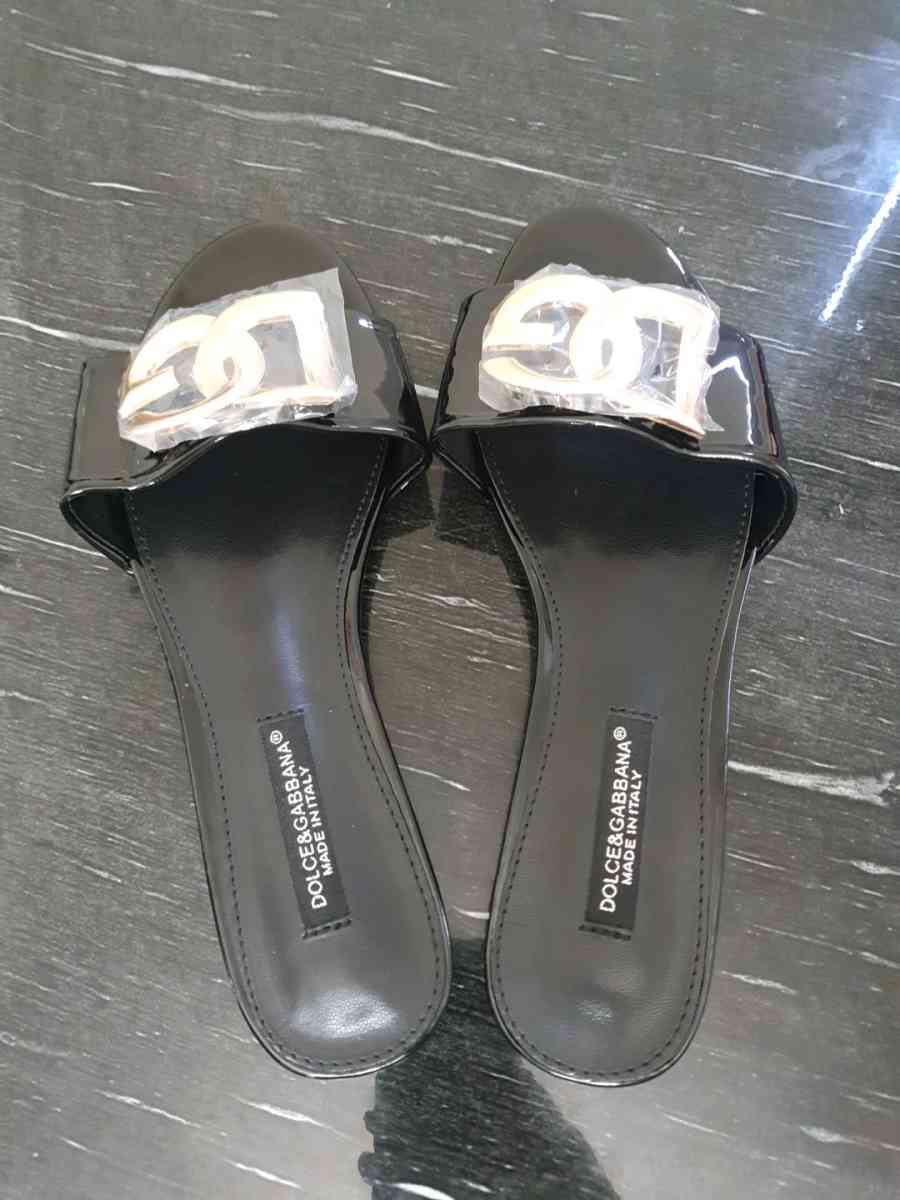 sandals dolce gabbana - Pennsylvania Furnace, Pennsylvania - FleaMarketBay