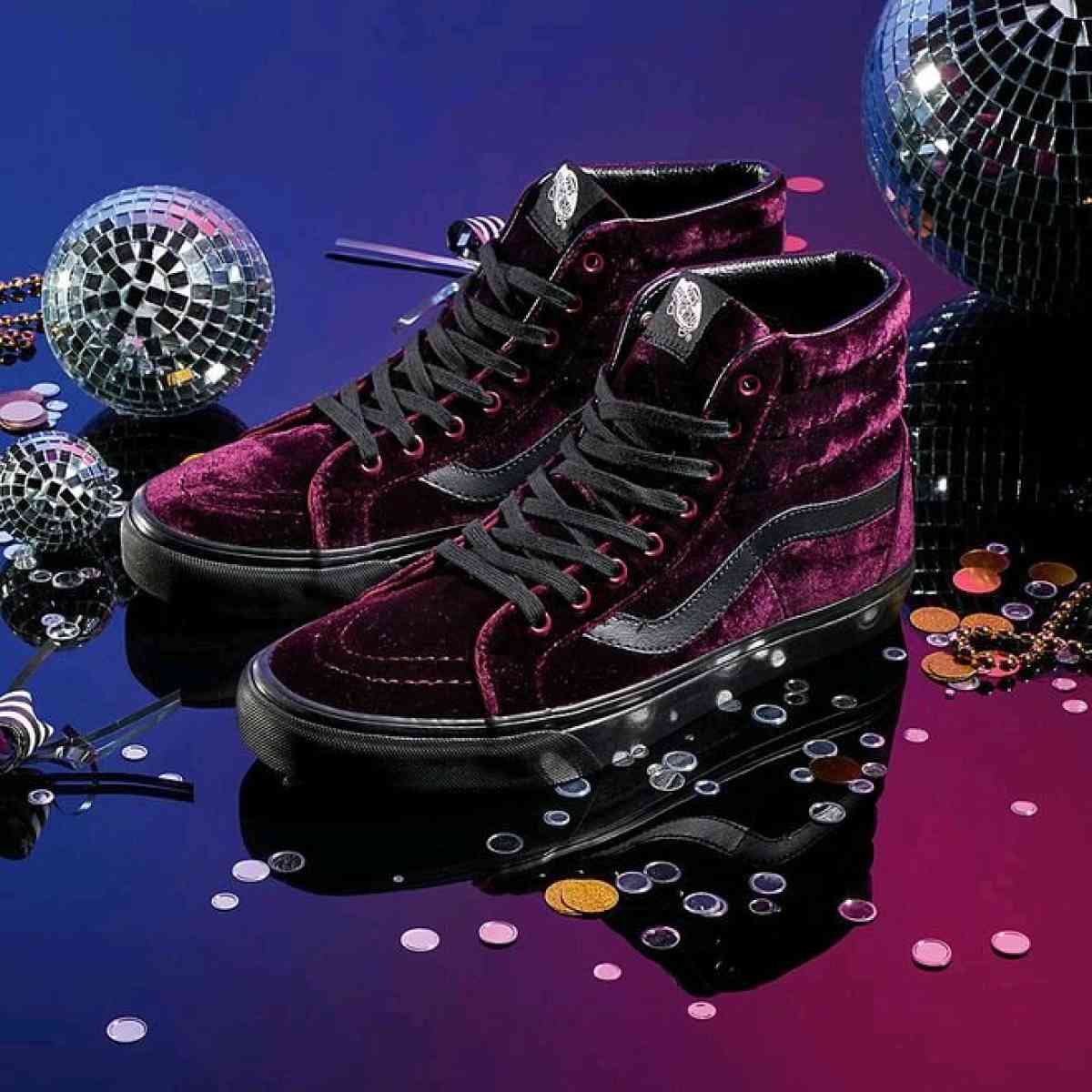 vans purple velvet - Los Angeles, California - FleaMarketBay