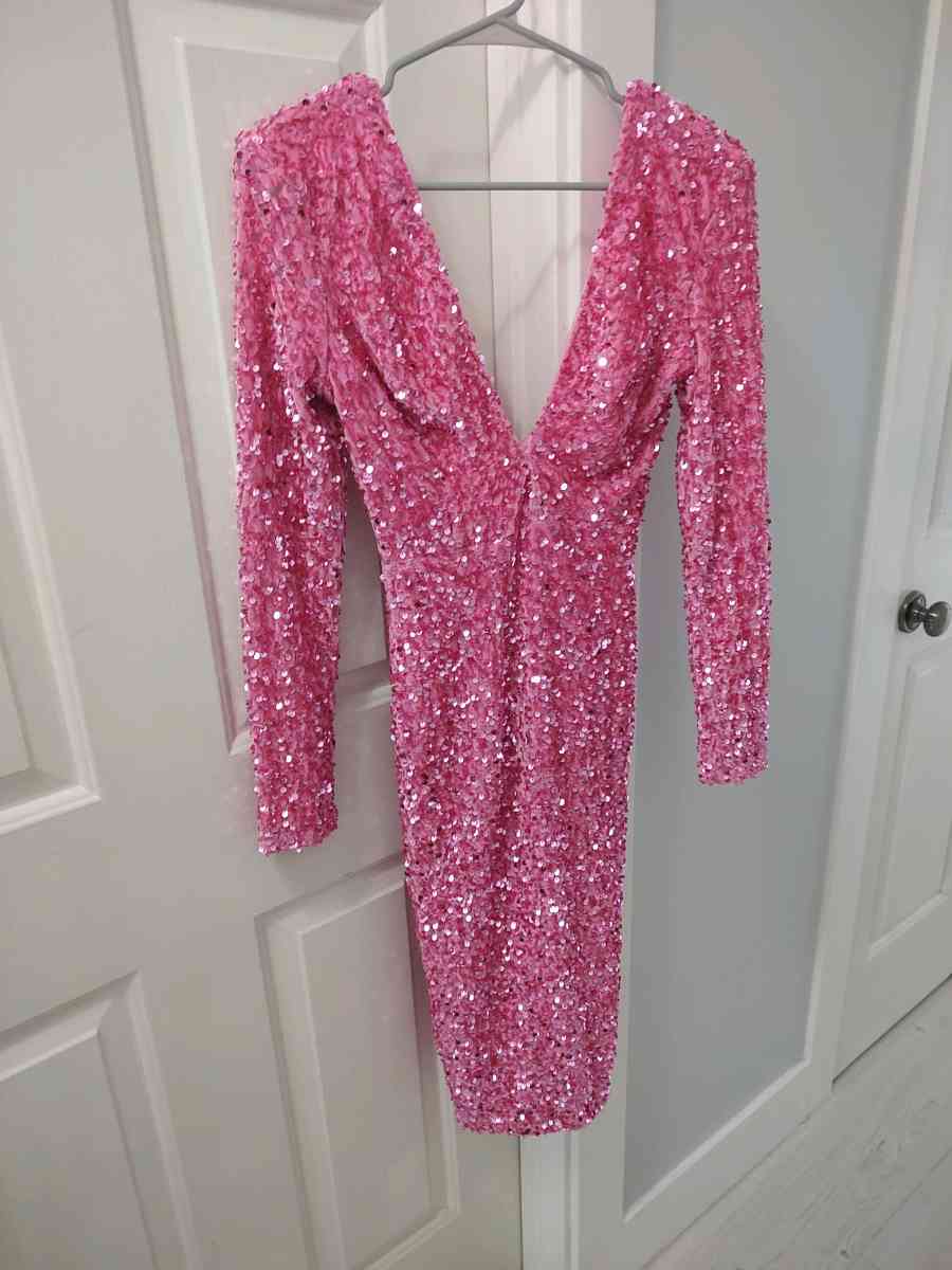 Womens XS sequin pretty pink dress Fashion Nova - Lake Worth, Florida