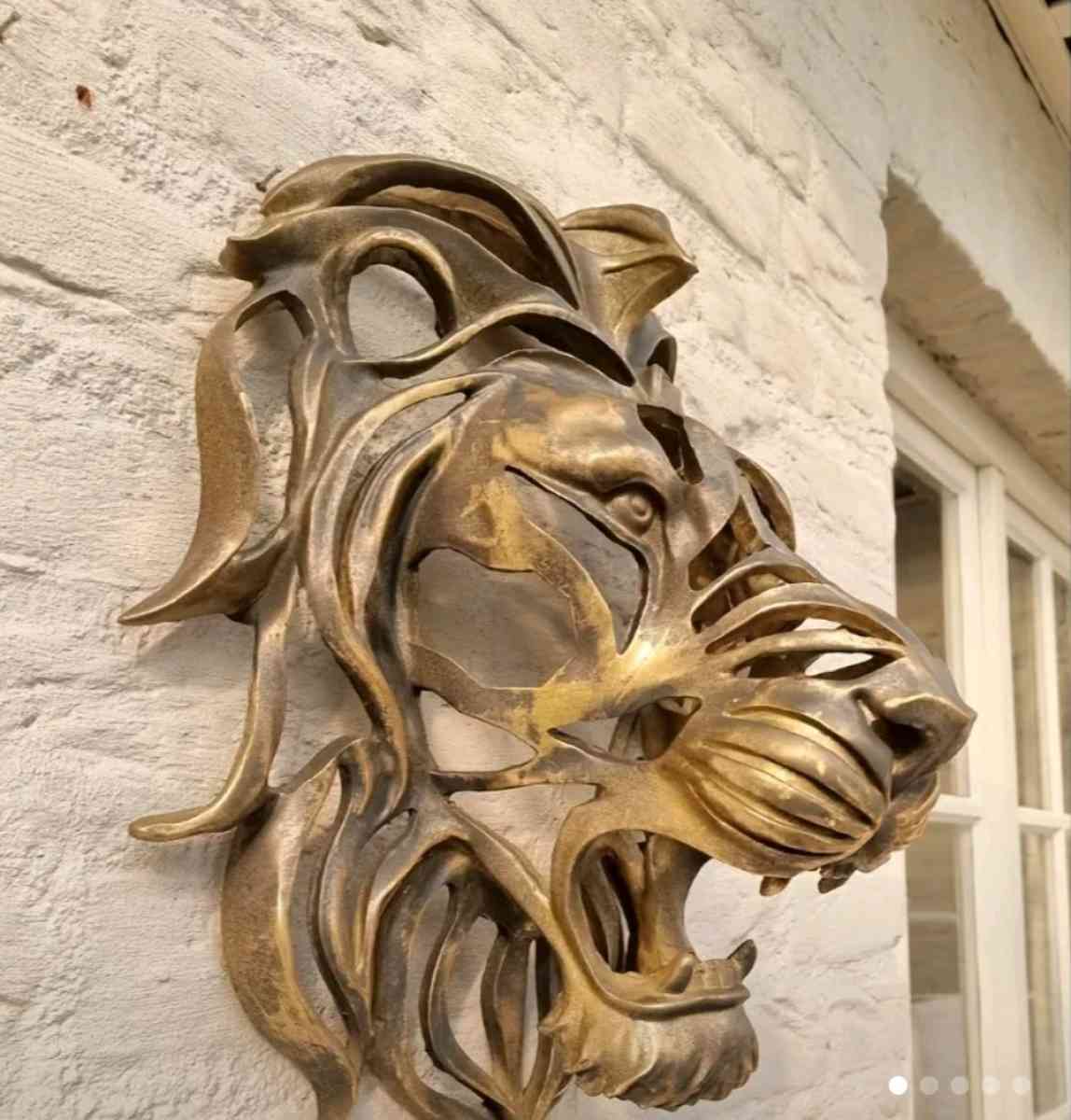 Resin Lion Head - Palm Bay, Florida