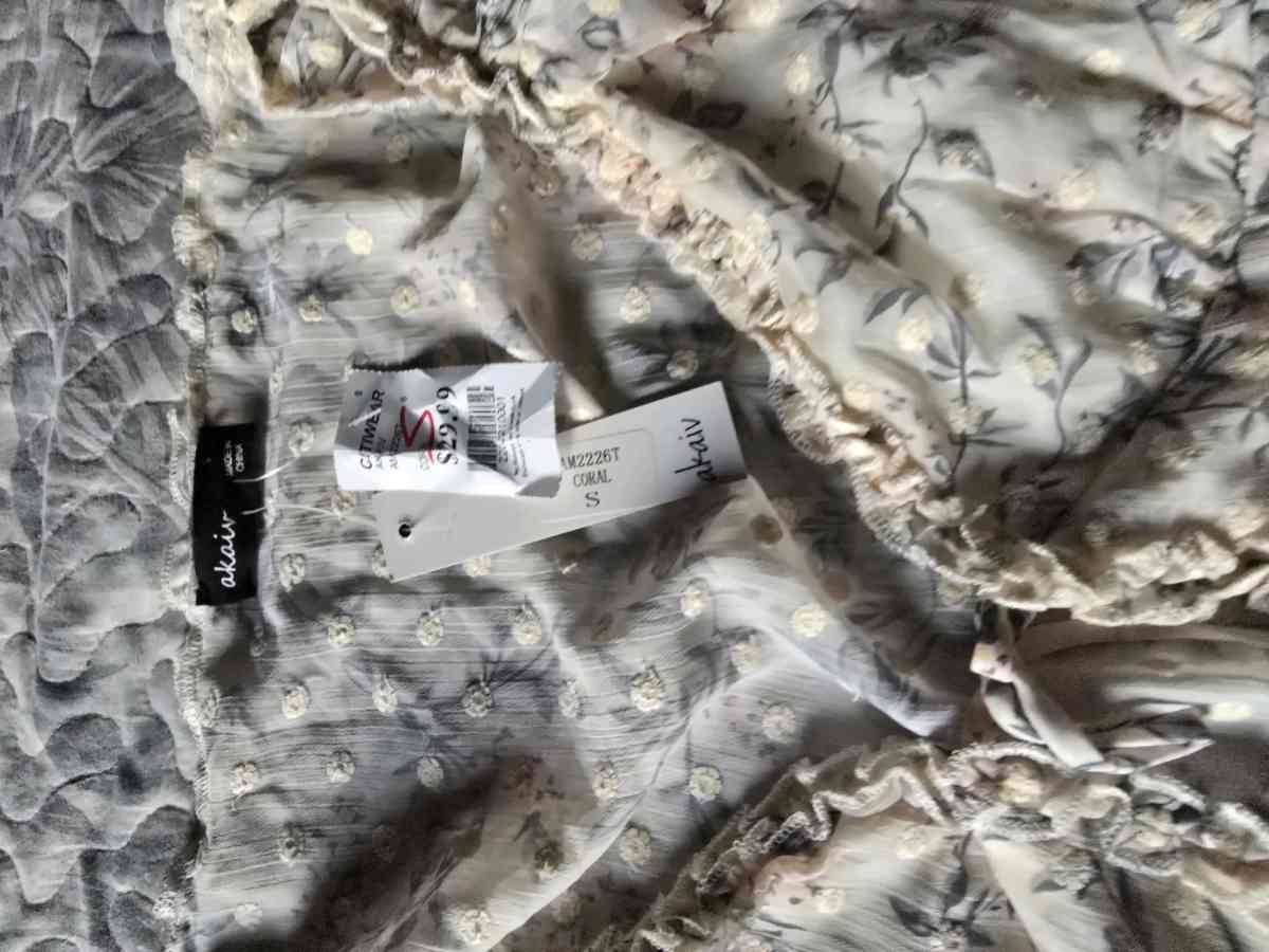 blusa - La Puente, California - FleaMarketBay