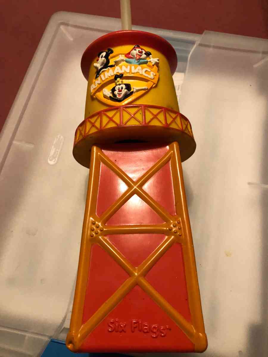 1997 six flags Warner brother - Hartsville, Tennessee