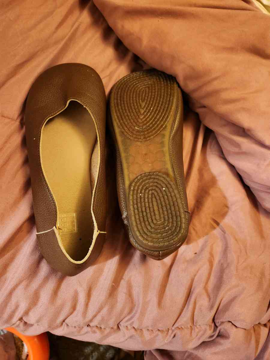 shoes - Simpson, Louisiana - FleaMarketBay