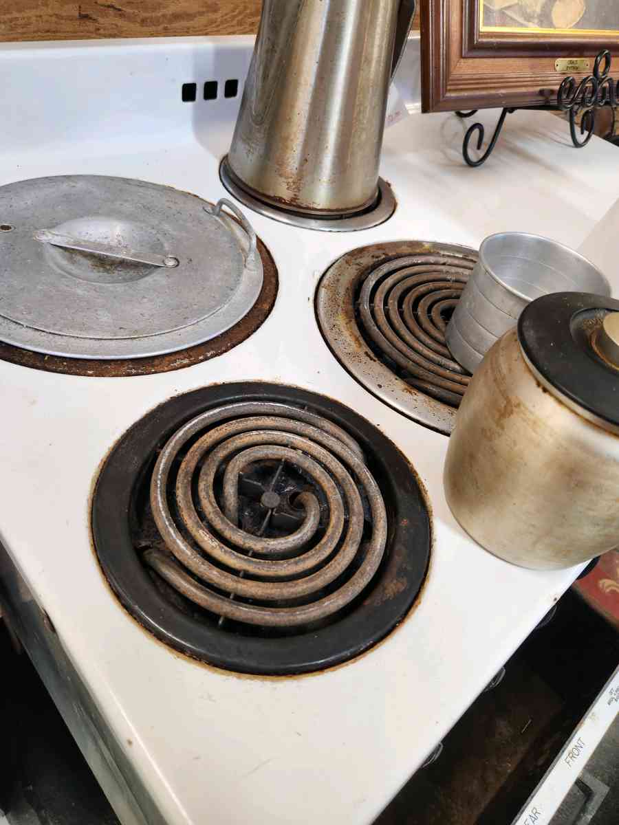 1930s 40s GE Hotpoint Electric Stove - Alexander, North Carolina - FleaMarketBay