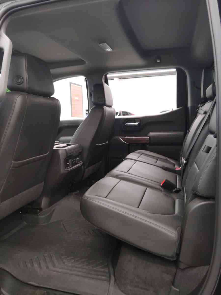 2022 Chevrolet Silverado LT Trail Boss - Abilene, Texas - FleaMarketBay