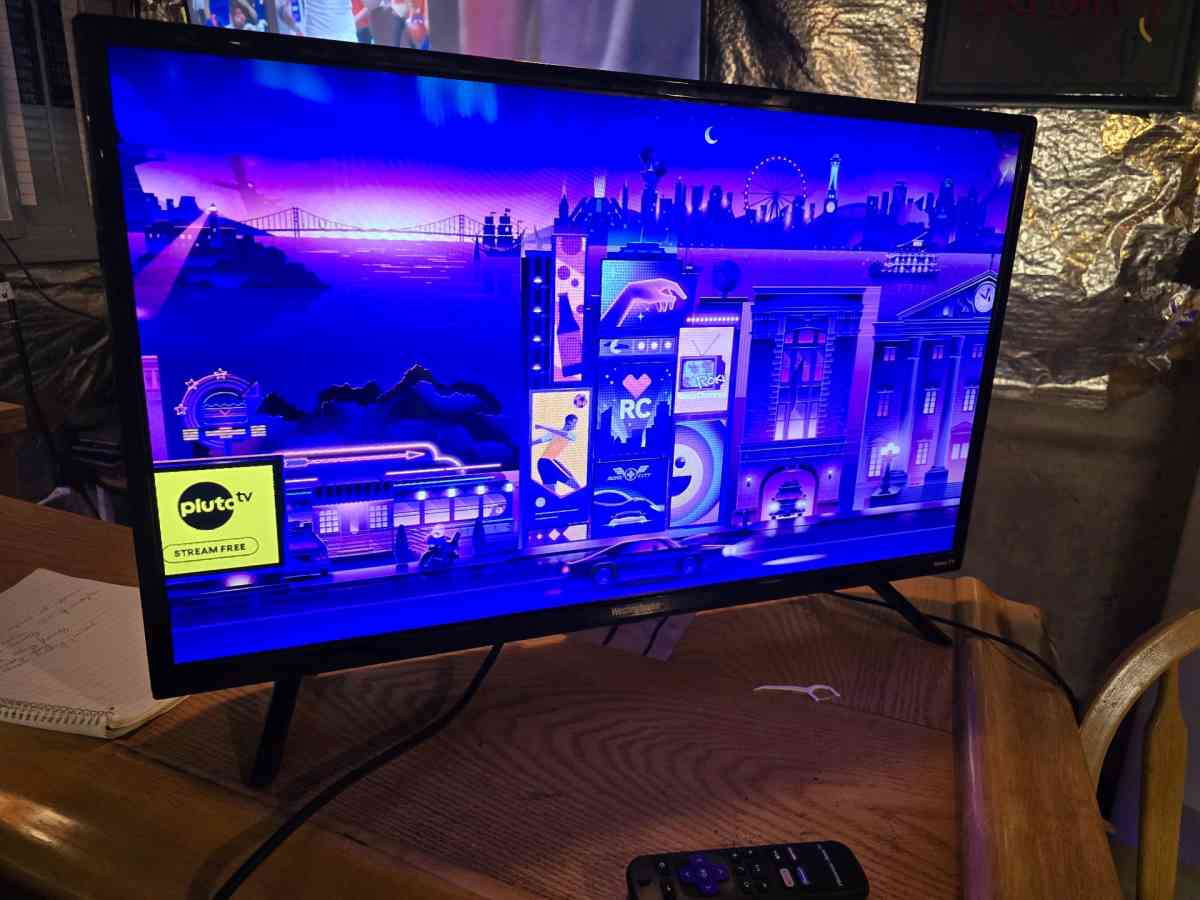 32 inch Westinghouse Roku TV - Fort Washington, Maryland - FleaMarketBay