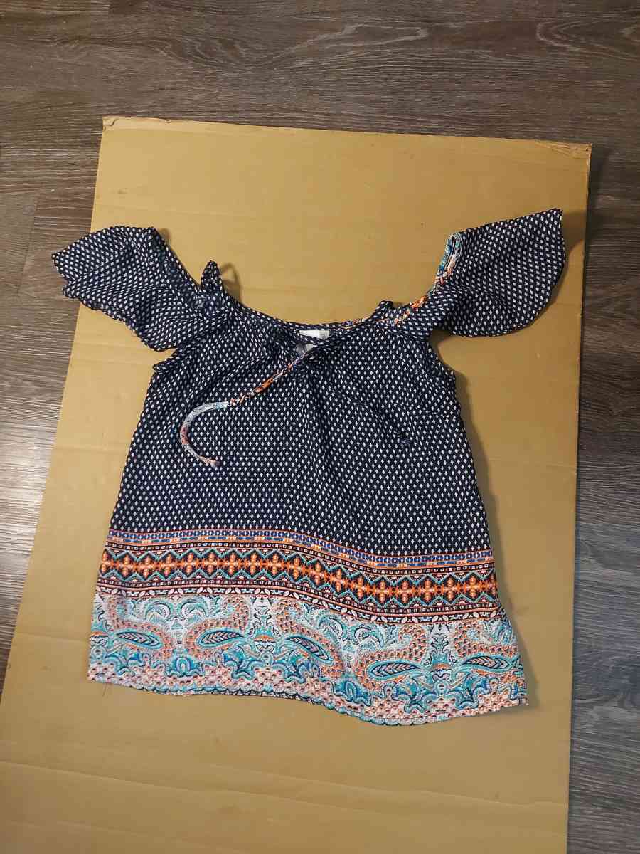 Society Girl Cold Shoulder Front Tie Top Size XS Paisley Pri - Atlanta, Georgia - FleaMarketBay