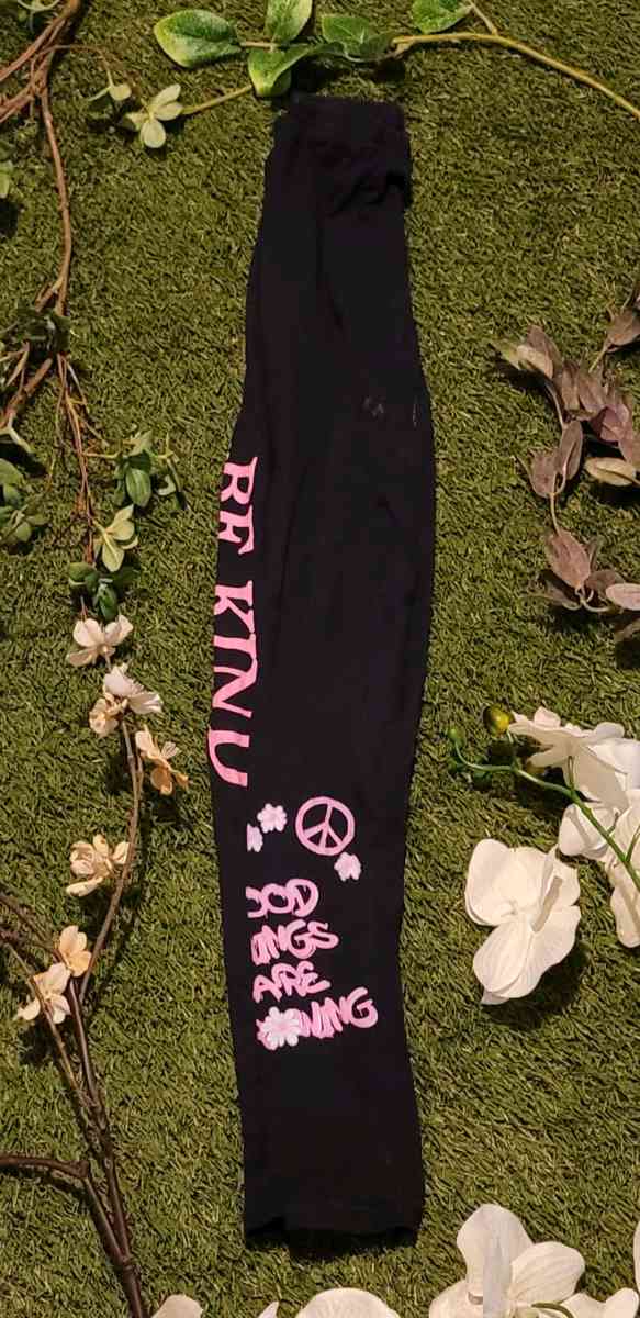Girls BE KIND Leggings - Baltimore, Maryland - FleaMarketBay