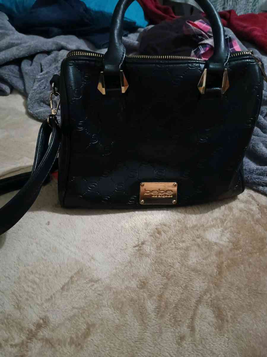 womens black bebe Los Angeles purse - Lubbock, Texas - FleaMarketBay
