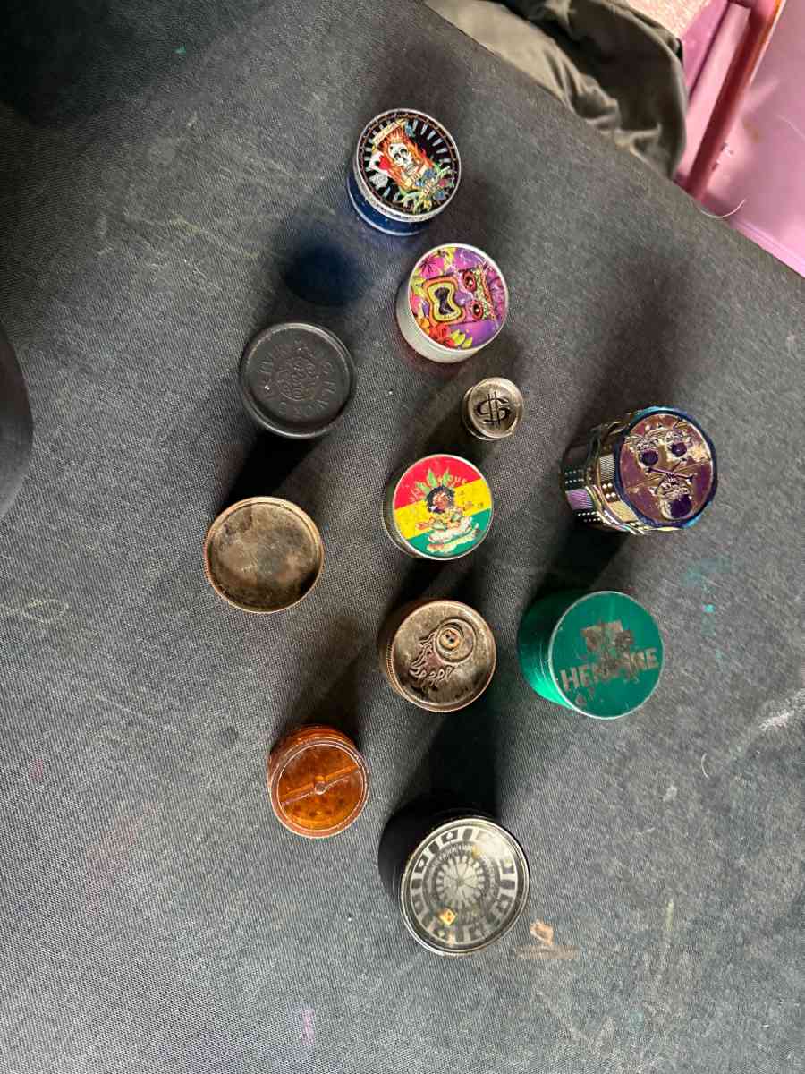 grinders - Flint, Michigan - FleaMarketBay