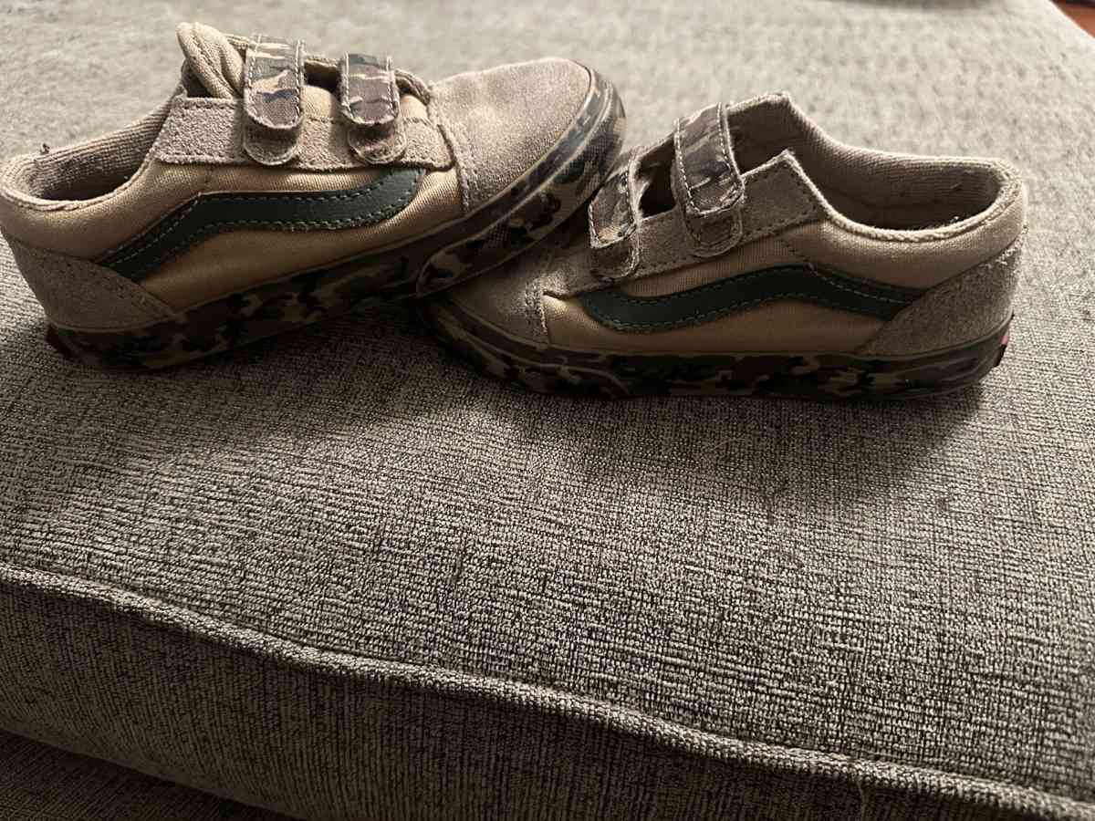 kids vans 10c - Yakima, Washington - FleaMarketBay