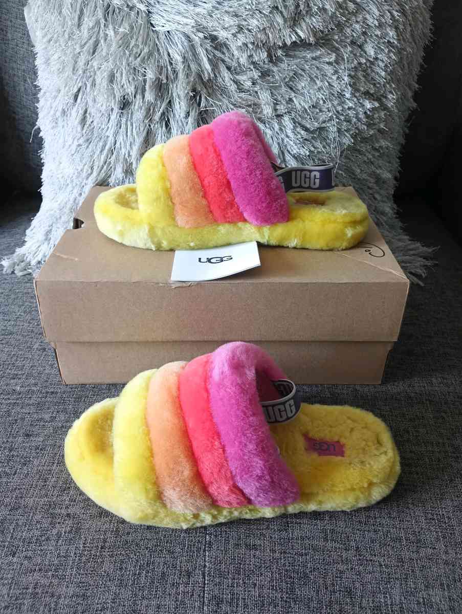 UGG Fluff Yeah Slide Kids Yellow Rainbow size 6 for women - Frostproof, Florida