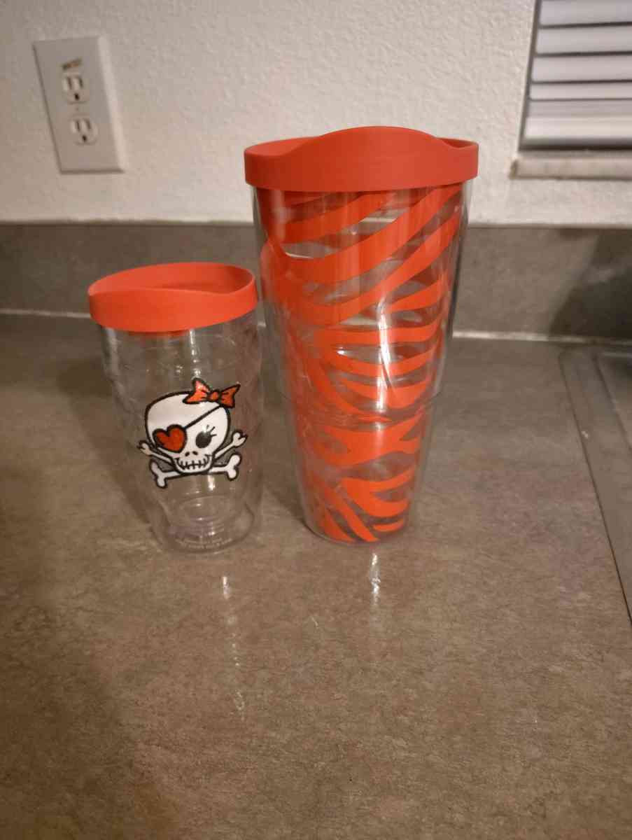 matching mommy and me Tervis cups - Kissimmee, Florida - FleaMarketBay